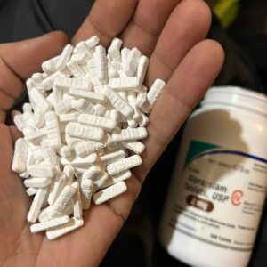 Buy xanax  y21