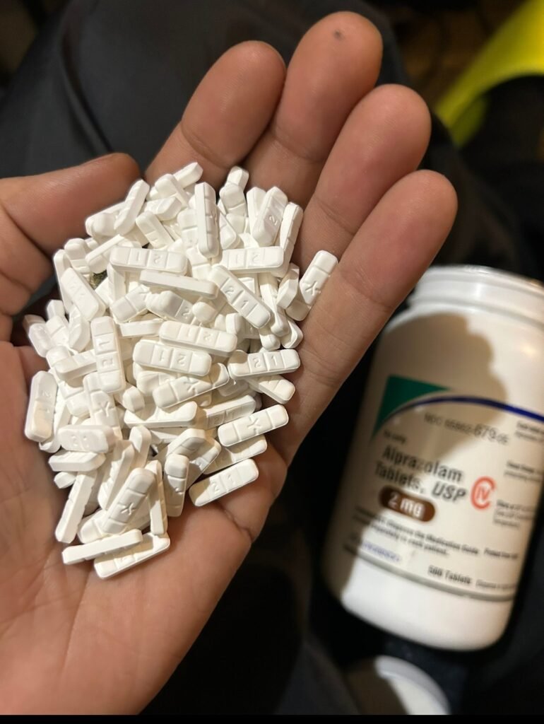Buy xanax  y21